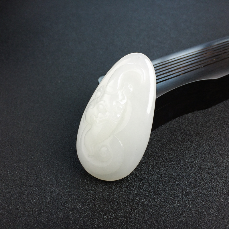 和田白玉兽面吊坠 - 红掌柜