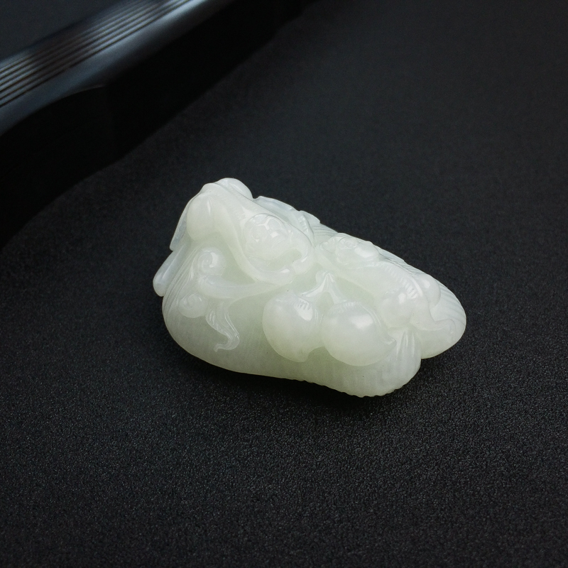 俄罗斯和田白玉一夜封侯挂件 - 红掌柜