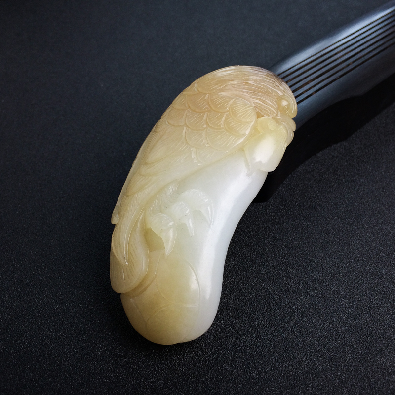 和田玉老鹰吊坠 - 红掌柜