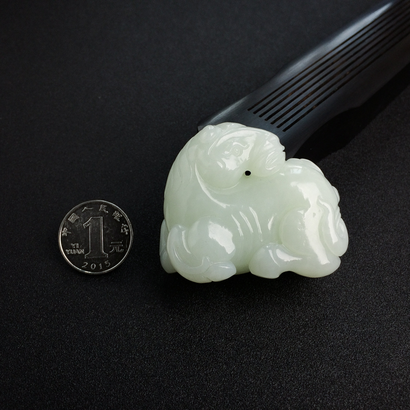 天然和田青白玉马上封侯手把件 - 红掌柜