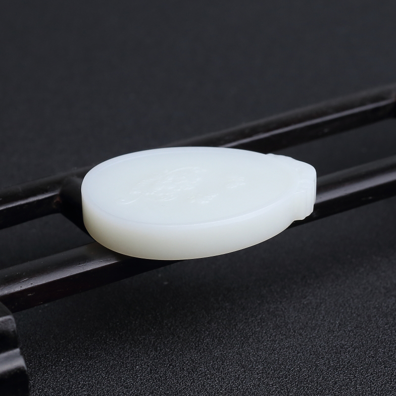 俄罗斯和田白玉蝶恋花吊坠 - 红掌柜