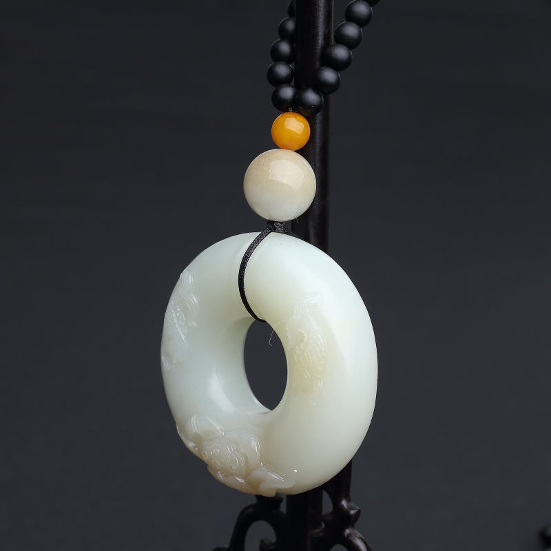 天然俏色和田玉连年有余手把件 - 红掌柜