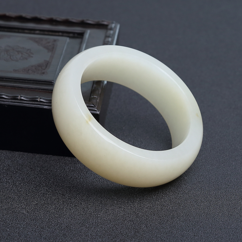 俏色和田玉手镯 - 红掌柜