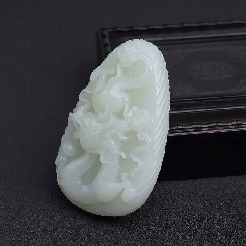 天然和田青白玉龙牌吊坠 - 红掌柜