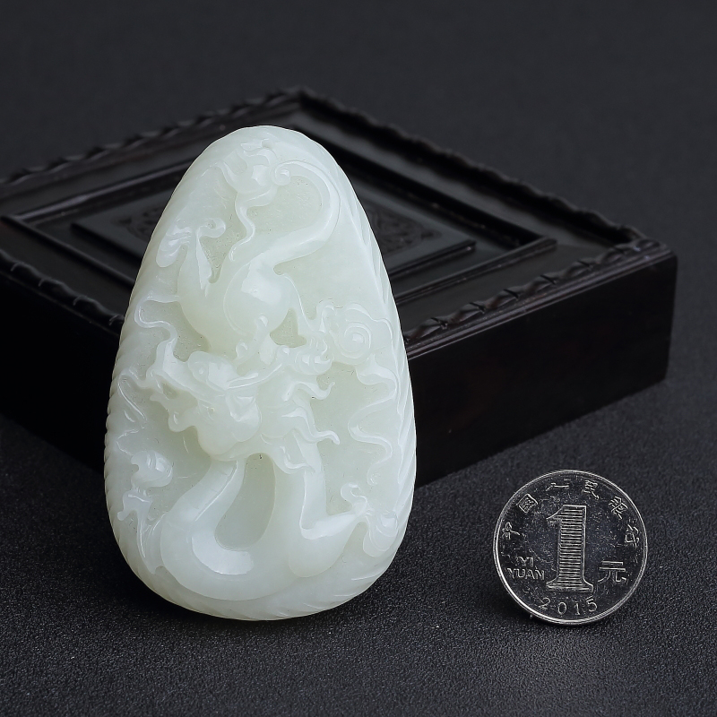 天然和田玉龙牌吊坠 - 红掌柜