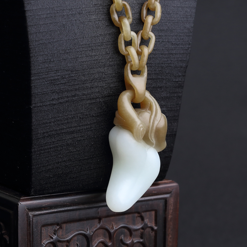 俏色和田玉辣椒项链 - 红掌柜