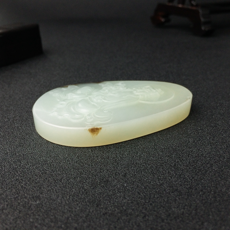 俄罗斯俏色和田玉观音吊坠 - 红掌柜