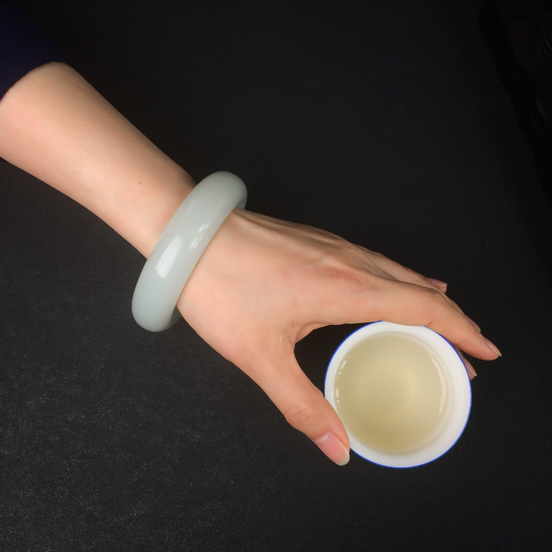 山料青白玉扁镯-红掌柜