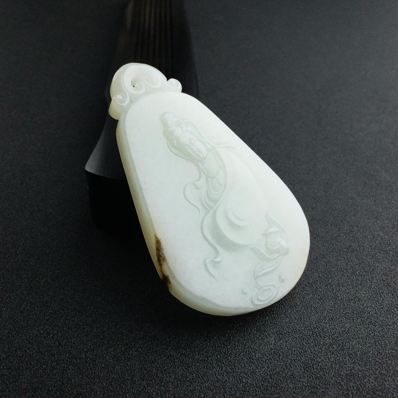 天然山料俏色和田玉观音吊坠-红掌柜