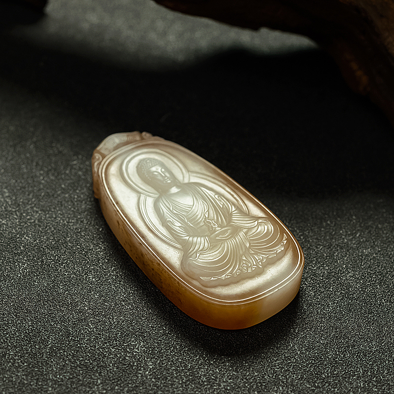 俏色和田玉大日如来挂件 - 红掌柜