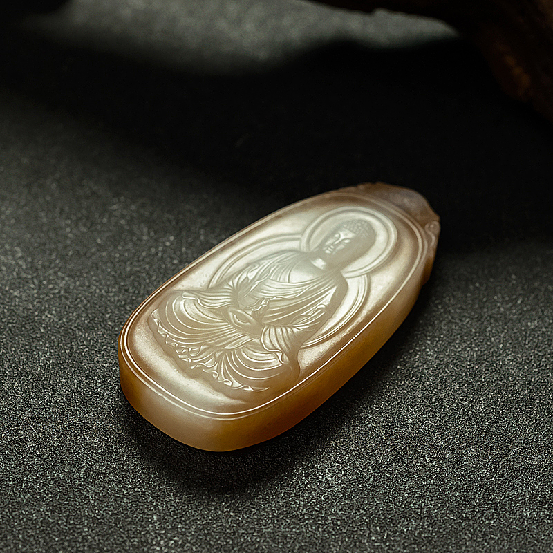 俄罗斯俏色和田玉大日如来吊坠 - 红掌柜