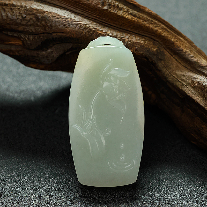 俄罗斯天然和田青白玉一品清廉吊坠 - 红掌柜