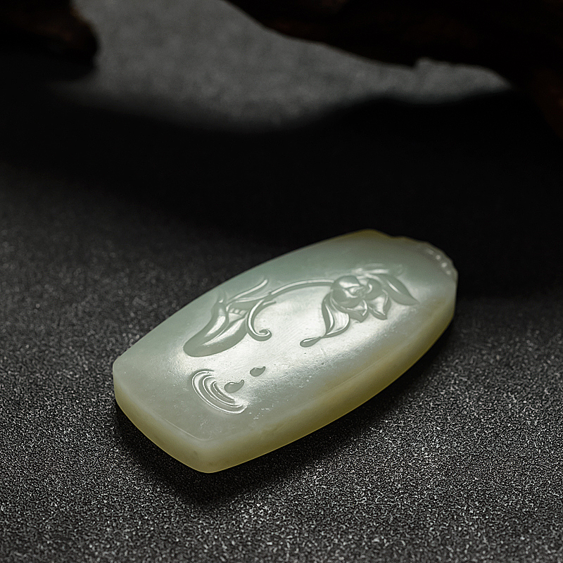 俄罗斯和田玉一品清廉吊坠 - 红掌柜