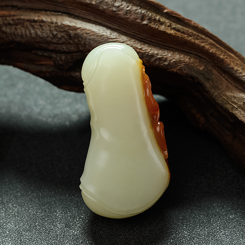 俄罗斯天然俏色和田玉竹节吊坠 - 红掌柜