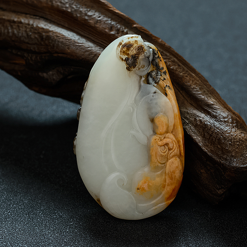 俄罗斯天然俏色和田玉悟道吊坠 - 红掌柜