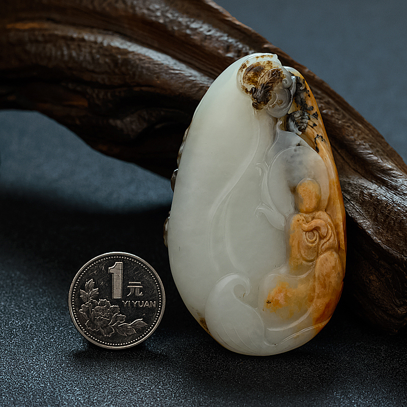 俄罗斯俏色和田玉悟道挂件 - 红掌柜