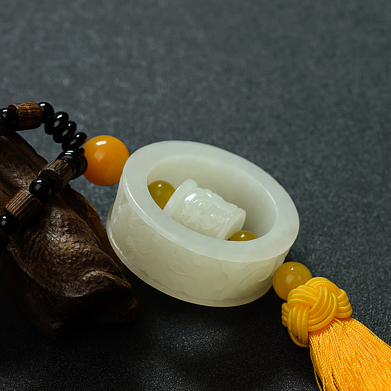 和田白玉兽面车挂 - 红掌柜