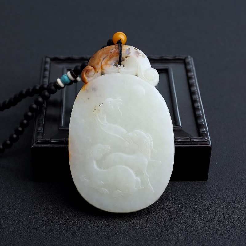 俄料俏色和田玉山料三阳开泰手把件-红掌柜