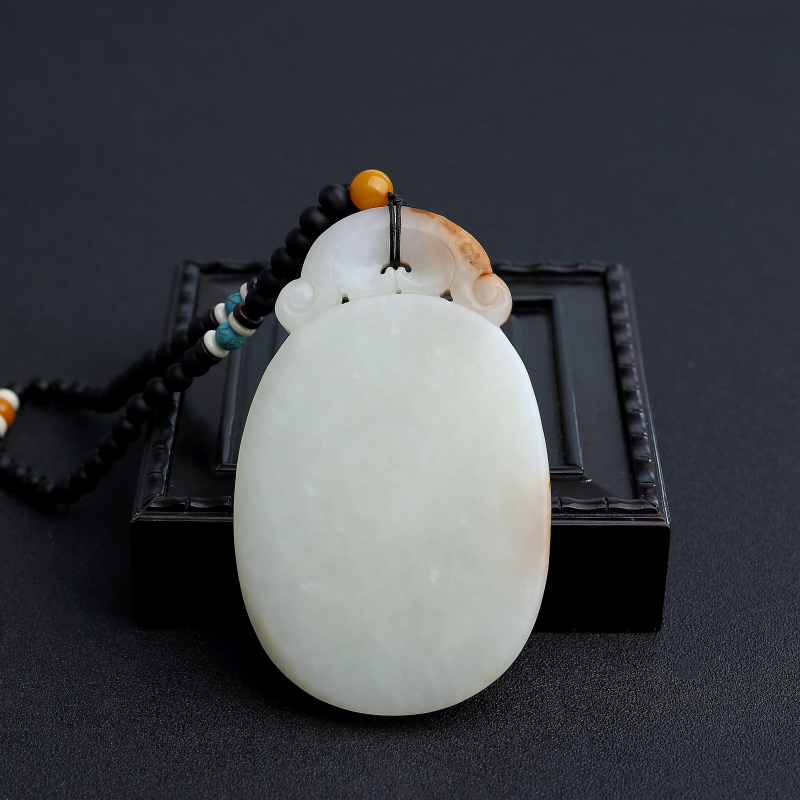 俄料俏色和田玉三阳开泰手把件-红掌柜