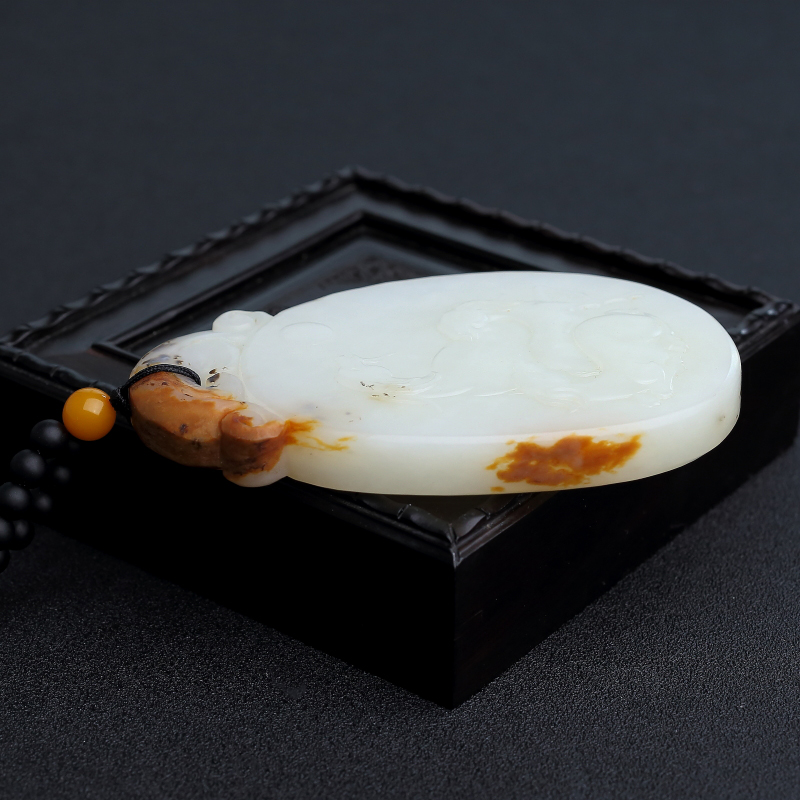 和田玉山料三阳开泰手把件-红掌柜