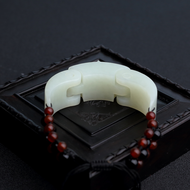 青白玉兽面手链-红掌柜