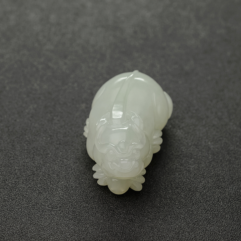 俄料山料青白玉貔貅-红掌柜