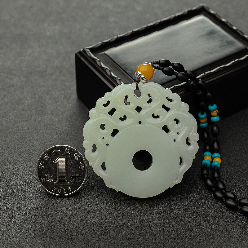 俄料青白玉双龙扣-红掌柜