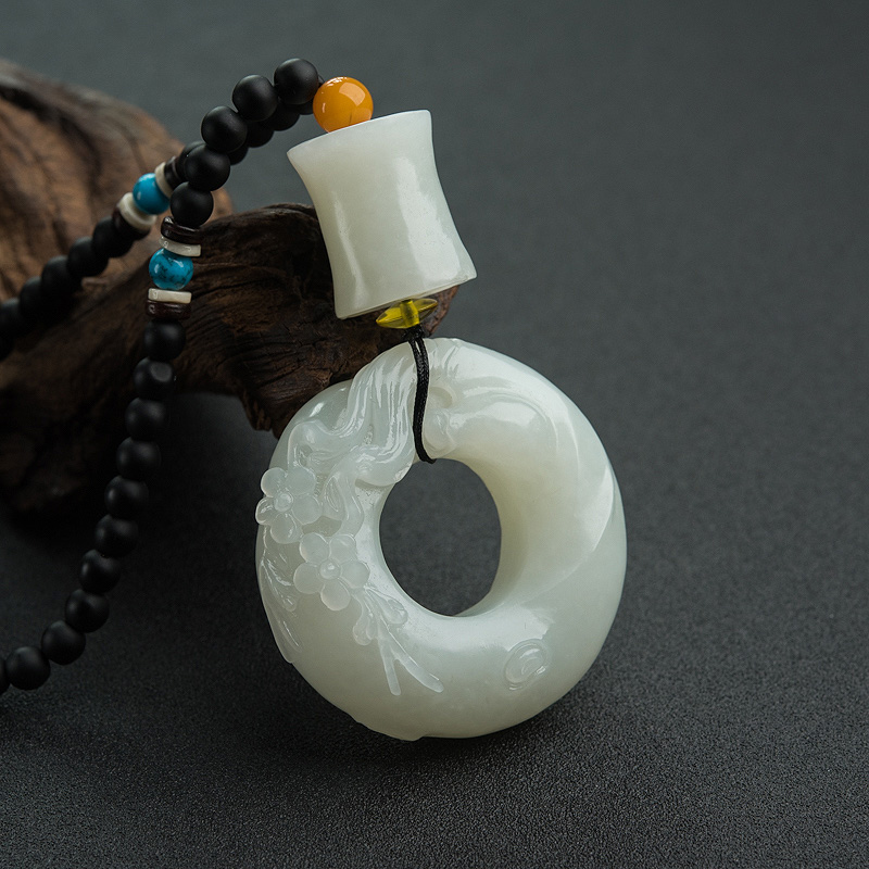 天然山料和田白玉梅花手把件-红掌柜