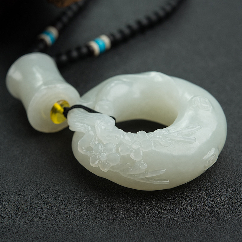 山料和田白玉梅花手把件-红掌柜