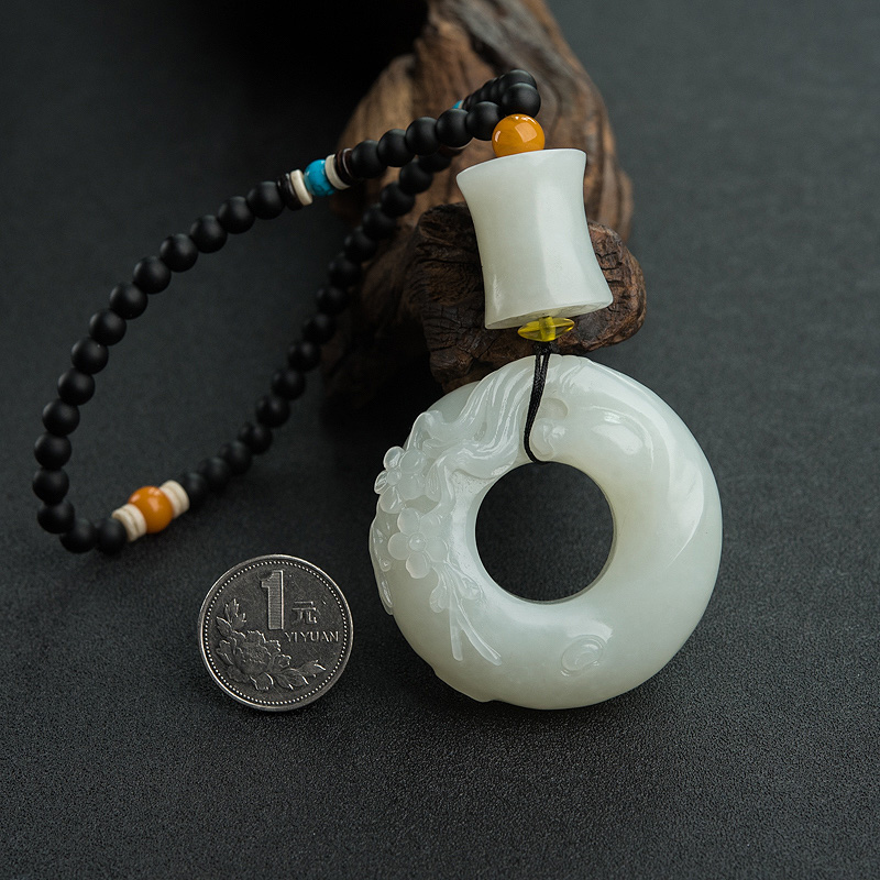 天然料和田白玉梅花手把件-红掌柜