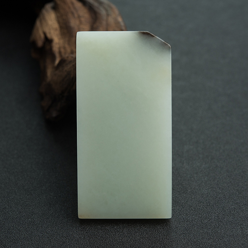 天然山料和田青白玉关公吊坠-红掌柜