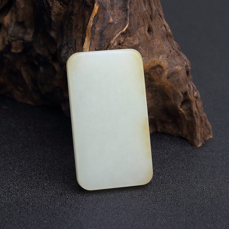 俏色和田玉山水意境牌吊坠-红掌柜