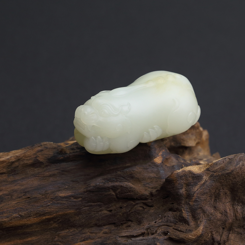 俄罗斯山料和田青白玉貔貅吊坠-红掌柜