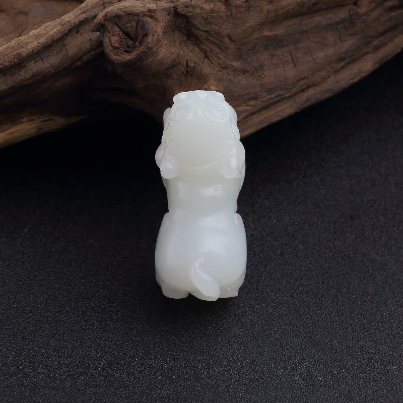 山料和田白玉麒麟吊坠-红掌柜