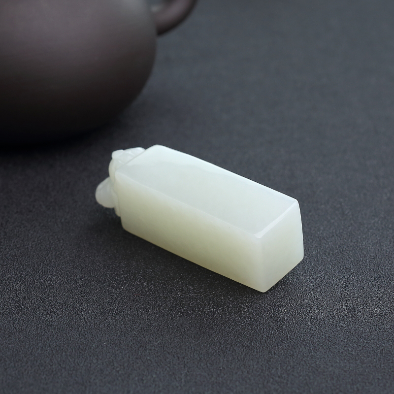 俄罗斯天然山料和田白玉印章-红掌柜