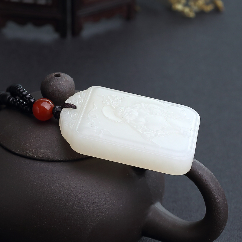 俄罗斯天然山料和田白玉吊坠-红掌柜