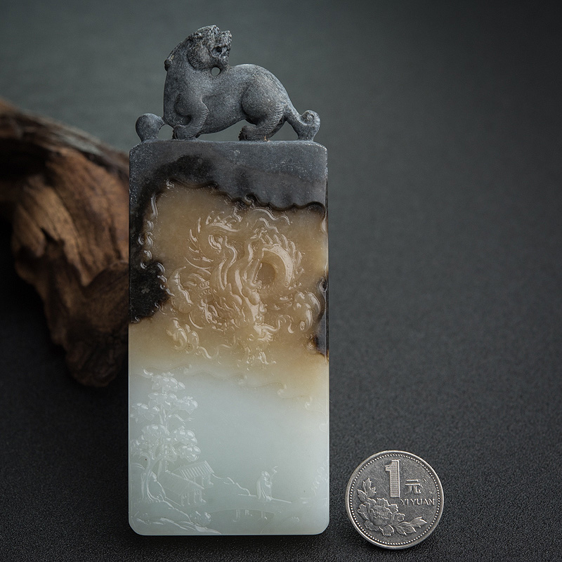 和田玉龙腾云天手把件-红掌柜