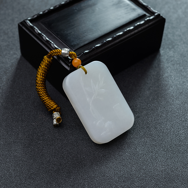 和田白玉吊坠-红掌柜