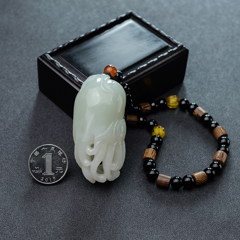 天然和田白玉佛手瓜手把件-红掌柜