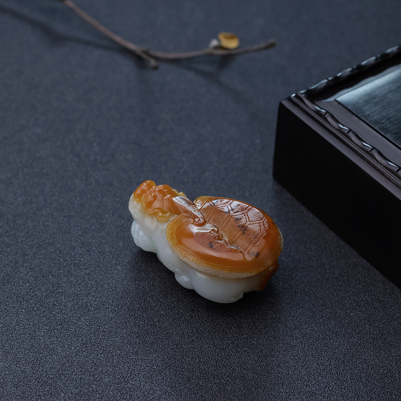 天然山料和田玉龙龟吊坠-红掌柜
