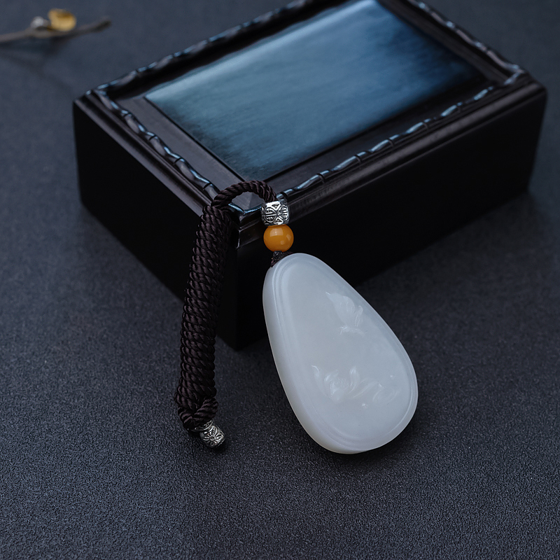 天然和田白玉蝶恋花吊坠-红掌柜