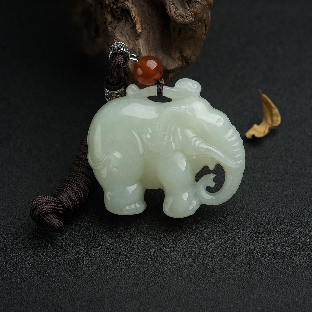 山料和田青白玉大象吊坠-红掌柜