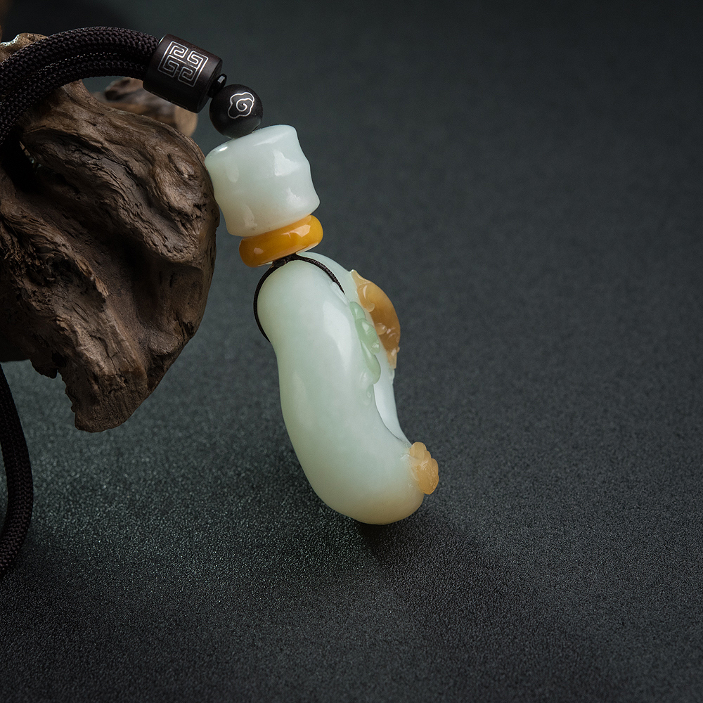 天然和田连年有余手把件-红掌柜