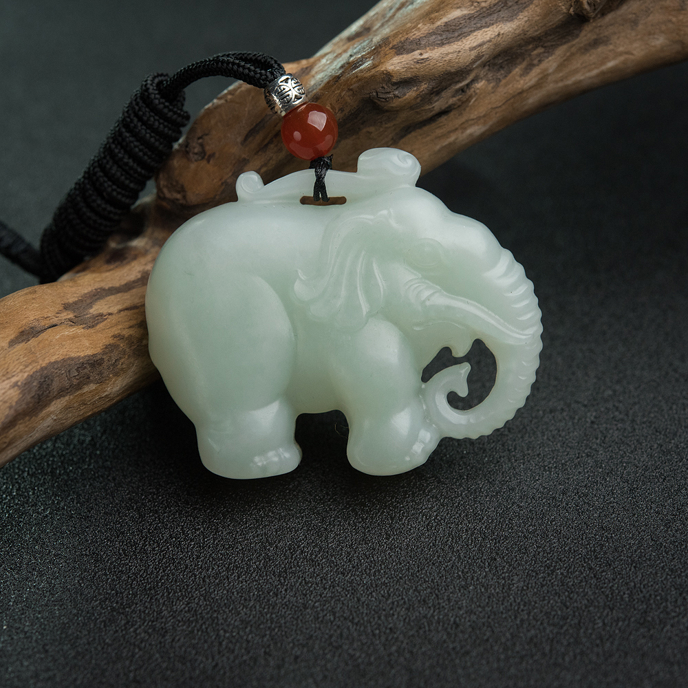 俄罗斯和田玉吉祥如意吊坠-红掌柜