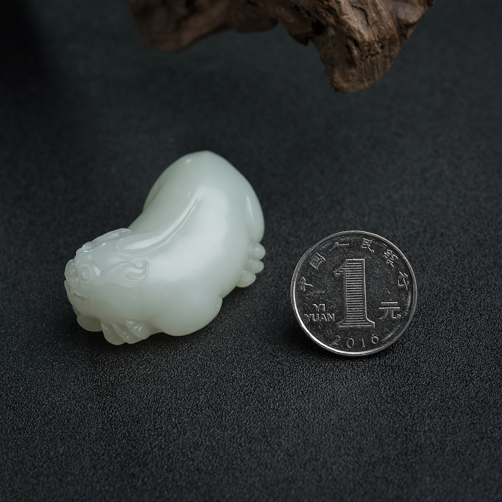 和田玉貔貅挂坠-红掌柜