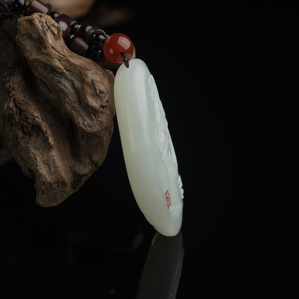 俄罗斯和田白玉金龙吐水手把件-红掌柜