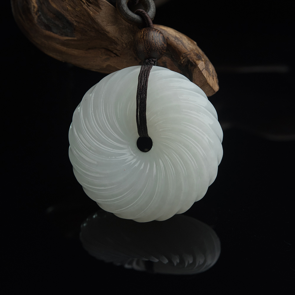 和田玉平安扣手把件-红掌柜