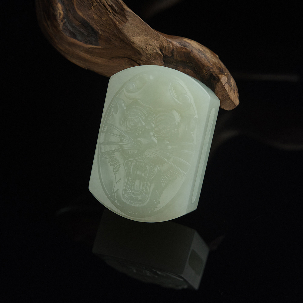 俄罗斯和田青白玉兽面皮带扣-红掌柜