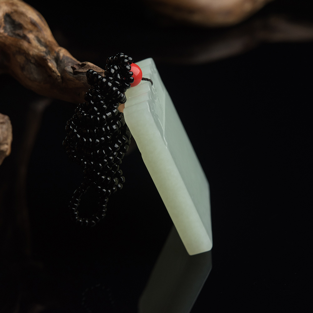 天然和田玉平安无事牌吊坠-红掌柜