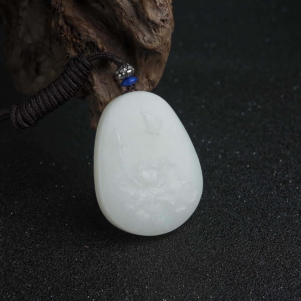 俄罗斯和田玉蝶恋花吊坠-红掌柜